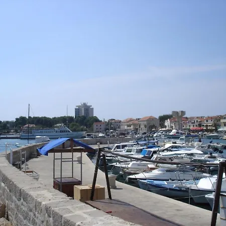 Apartment Neue In Mit Grosser Terrasse Vodice